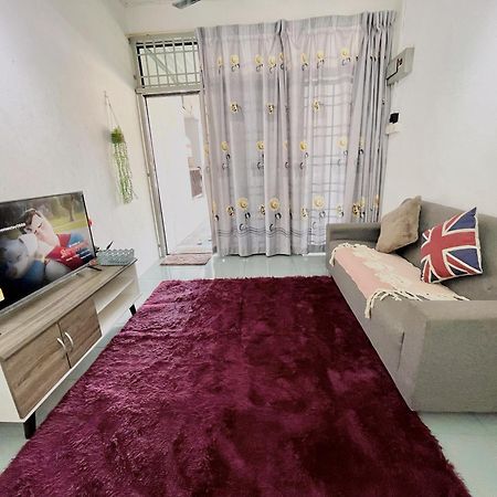 Heritage Cozy Entire 3 Bedroom House At Kijang Alma Букит-Мертаджам Экстерьер фото